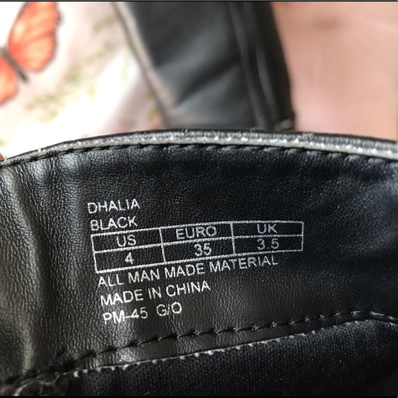 MIchael Michael Kors boots - Picture 6 of 7